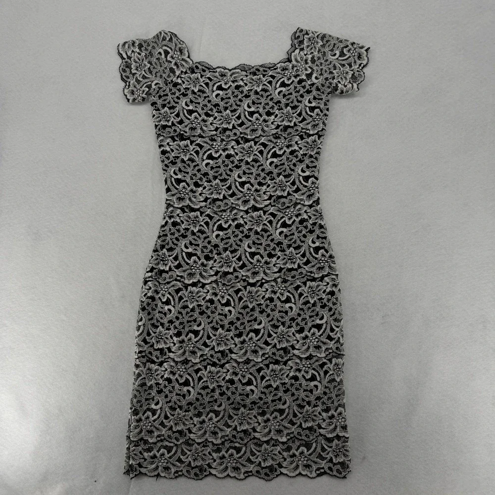 White House Black Market XS Black White Floral Lace Bodycon Dress 9664HW USAMade